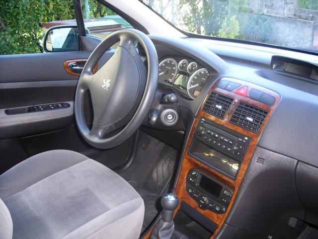 http://www.forum-peugeot.com/Forum/mesimages/20730/mes photo 027.jpg